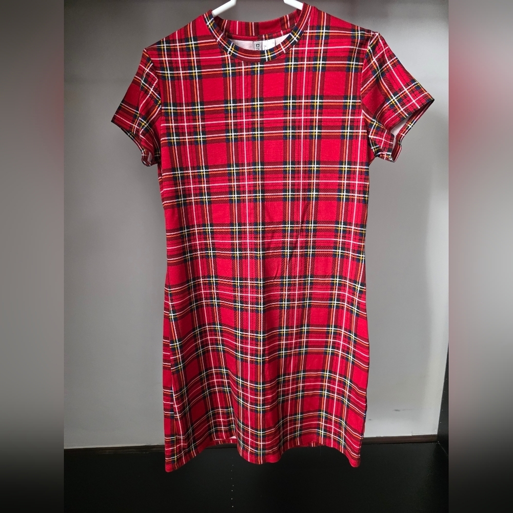 Divided Red Plaid Short Sleeve Dress with Navy & Yellow Accents